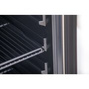 Einbaukühlschrank schwarz, Tür Edelstahl